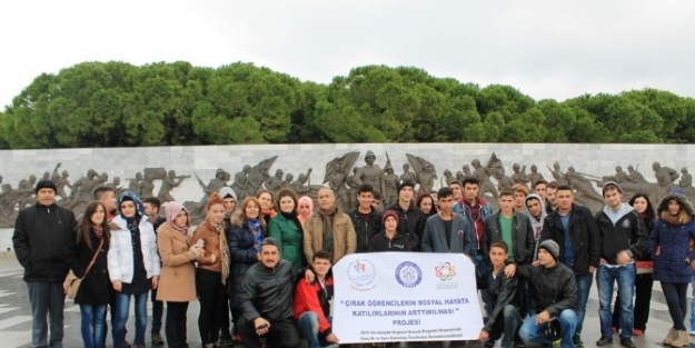 Gençlik Projesi Kapsamında Çanakkale’yi Gezdiler