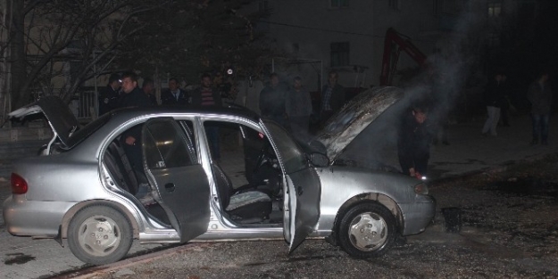 Beyşehir’de Otomobil Yangını