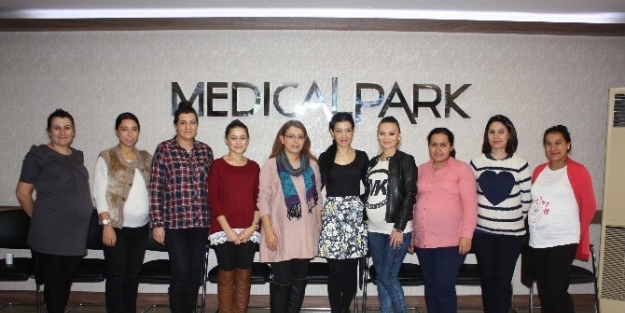 Medical Park’ta Anne Ve Baba Adaylarına Bebek Eğitimi