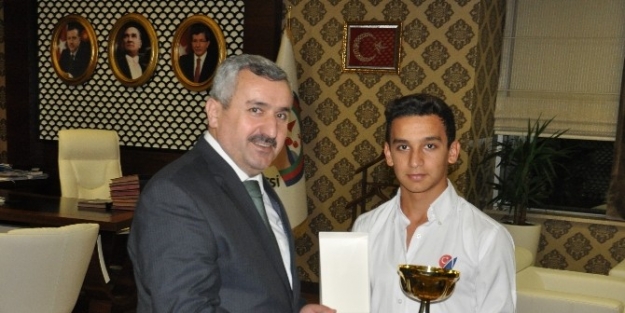 Türkiye Yelken Şampiyonu, Başkan Baran’ı Ziyaret Etti