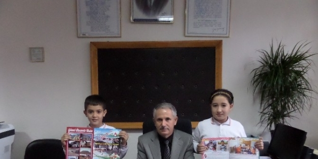 Kula 4 Eylül İlkokulu Dergi Çikardi