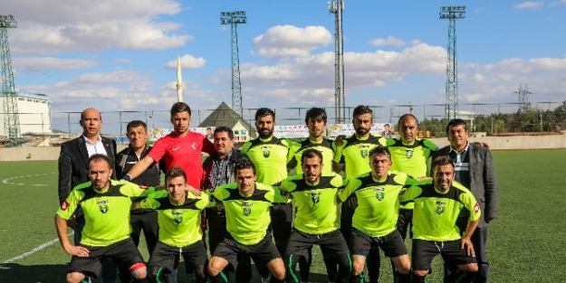 Şehitkamil Belediyespor’un Bileği Bükülmüyor