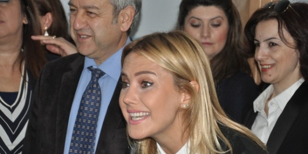 Ece Erken Öğrencilerle Buluştu