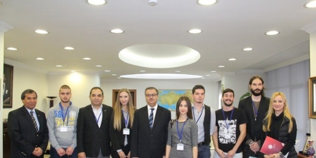 Çocuk İşçileri Araştırıyorlar