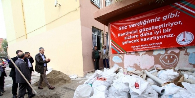 Karşıyaka Belediyesi’nden Okullara 1 Milyonluk Yatırım