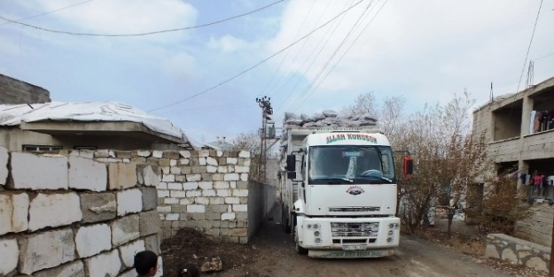 İpekyolu Kaymakamlığı’ndan Kömür Yardımı