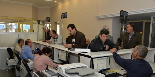 Şehzadeler’de Vezneler Hafta Sonu Açık!