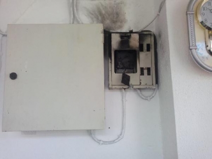 Bursa'da köy camisine yıldırım düştü!