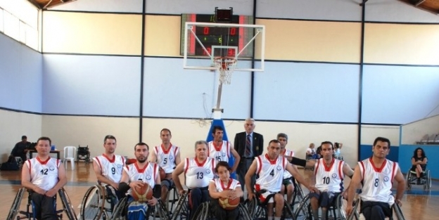 Karşıyaka "engel" Tanımıyor