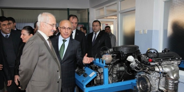 Otomotiv Sürekli Eğitim Merkezi Projesi Açılış Toplantısı Gerçekleştirildi