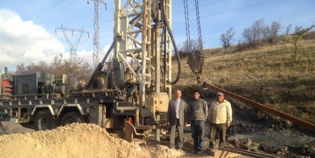 Demirci’de Sondaj Çalişmalarina Başlandı