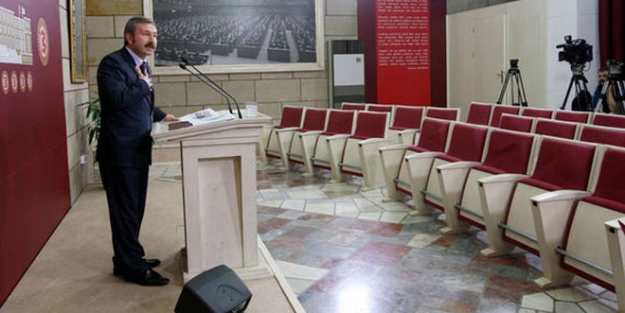 İdris Bal'dan koltuk önlemi!