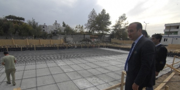 Ceyhan’a Gençlik Merkezi Yapılıyor