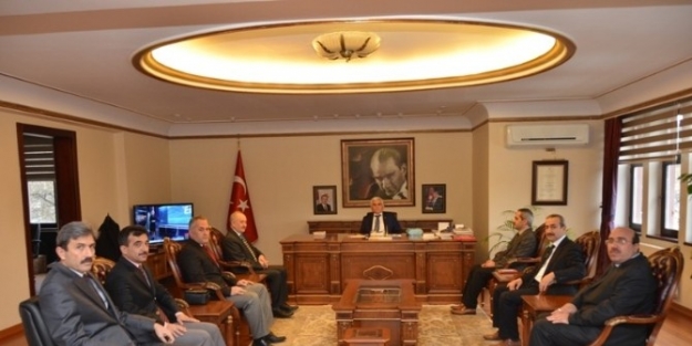 Milli Eğitim Müdürü Ve Okul Müdürleri Vali Orhan Alimoğlu’nu Ziyaret Etti
