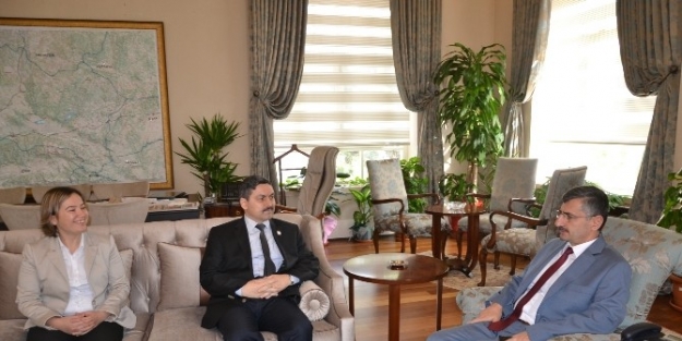 Cbü’nün Gururu Pınar Güzel, Vali Bektaş’ı Ziyaret Etti