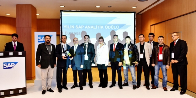 Bursagaz ödüle doymuyor