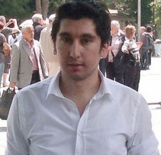 Okulda herkesin önünde öğretmenini...