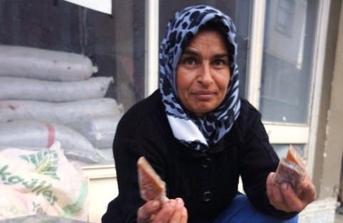 Üzüm Köftesi Sarıgöl Pazarında