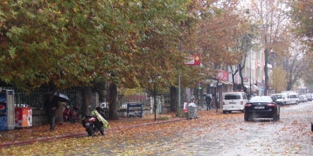 Gölbaşı İlçesi, Sağanak Yağmur Ve Soğuğa Teslim