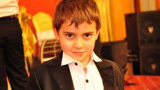 İşadamı tek oğlunu toprağa verdi