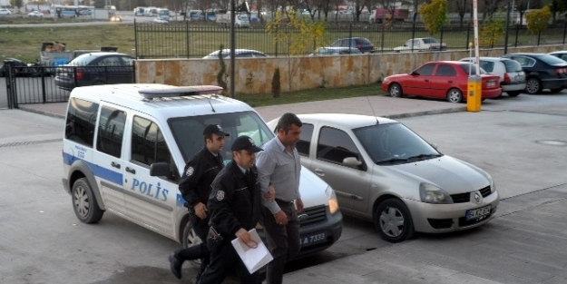 Uşak’ta Alkollü Tır Sürücüsü Korku Dolu Anlar Yaşattı