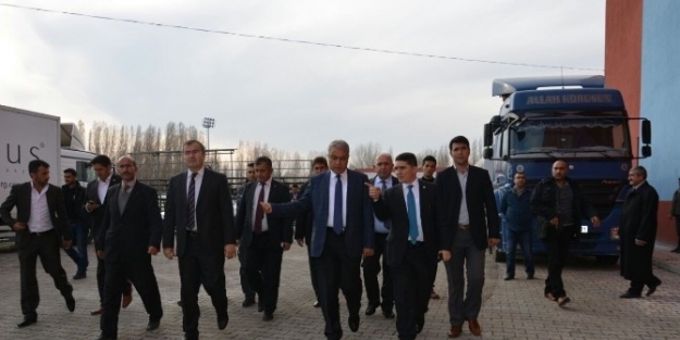 Patnos İlçesi Başbakan Davutoğlu’nu Karşılamaya Hazır
