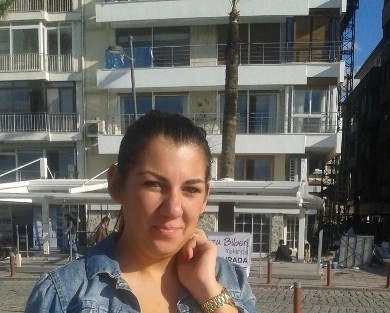 İzmir’de Alman Vatandaşı 10. Kattan Atlayarak İntihar Etti