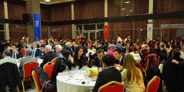 Öğretmenler Yemekte Buluştu