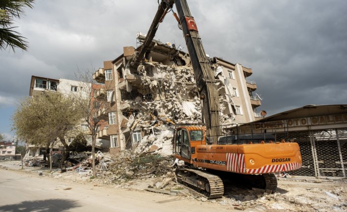 Yağmur hayatını kurtardı! “Hayallerimiz, umutlarımız hepsi yıkıldı”