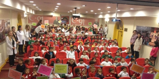 Minik Gkv’lilerden Net Mesaj: “her Çocuk Haklarıyla Doğar”