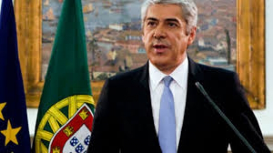 Eski başbakan yolsuzluktan gözaltına alındı