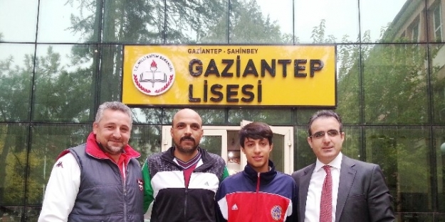 Gaziantep Lisesi Öğrencisi Milli Takım Kampına Çağrildi