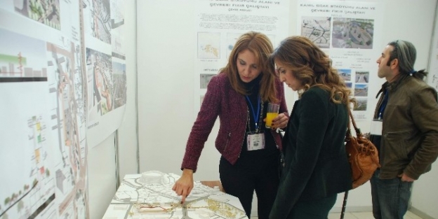 Kamil Ocak Stadyumu Yerine Yapılacak Meydan İçin Hazırlanan Projeler Ödüllendirildi