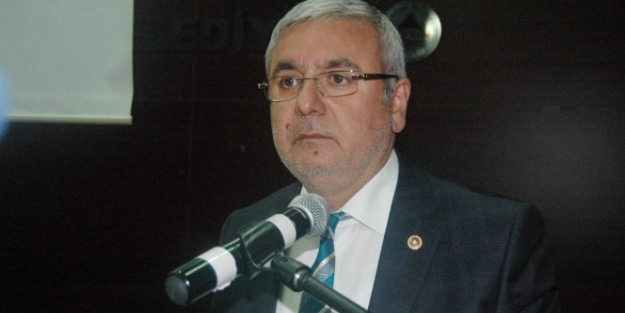 Metiner "AK Parti, Kürtlere verilmesi gereken bütün hakları verdi"