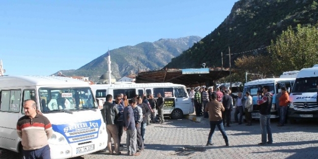 Fethiye’li Dolmuşçulardan Muğla Büyükşehir Belediyesi’ne Destek