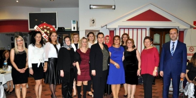 Gönen’de Dayanışma Gecesi Coşkusu