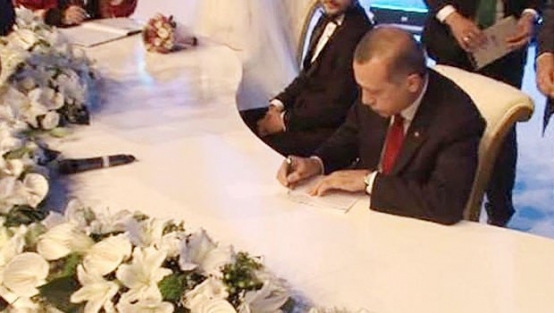 Erdoğan o çiftin nikah şahidi oldu
