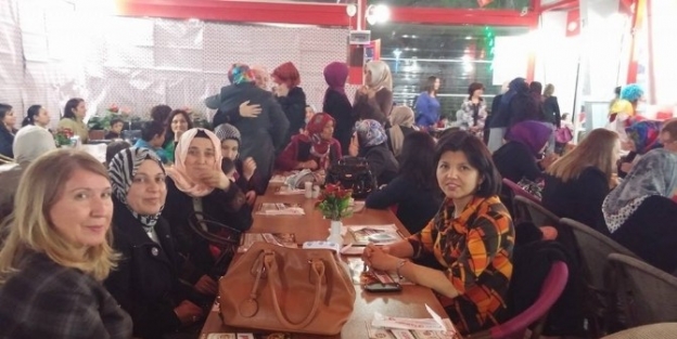 Eğitim Bir-sen Kadınlar Komisyonu Öğretmenleri Unutmadı