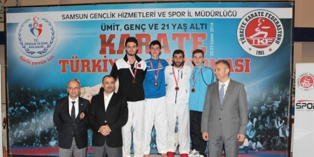 Karateciler, Samsun’dan Üç Üçüncülük İle Döndü