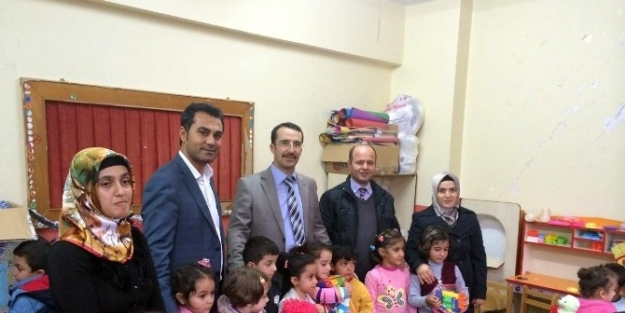 Anaokulu Öğrencilerinden Örnek Davranış