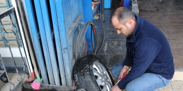 Lastikçilerde "zorunlu" Yoğunluk