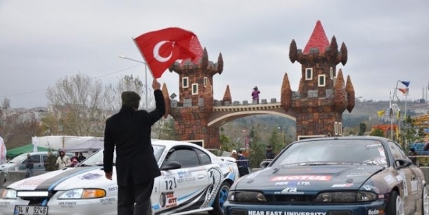 Tekirdağ Mahalli Drift Kupası Şampiyonu Kıbrıslı Pilot Celal Bozbeyli Oldu