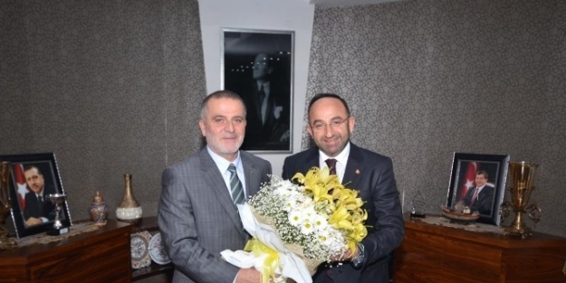 Kandaz Ve Ekibinden Üzülmez’e İadeyi Ziyaret