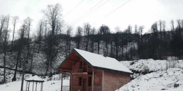 Perşembe Yaylası’ndan Kar Manzaraları