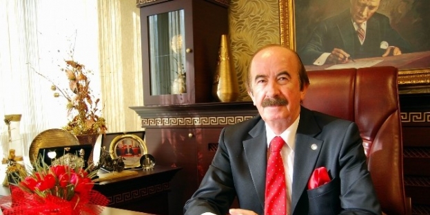 Demirgil’den ‘öğretmenler Günü’ Mesajı