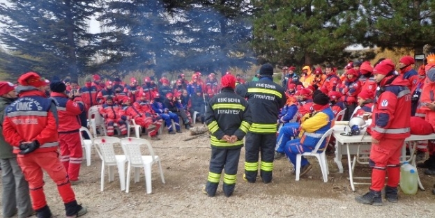 Eskişehir İtfaiyesinden Kurtarma Ekiplerine Yangın Eğitimi