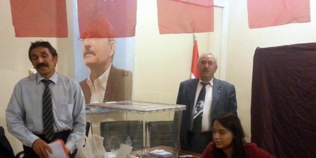 Koyulhisar Chp’de Olağanüstü Genel Kurul Yapıldı