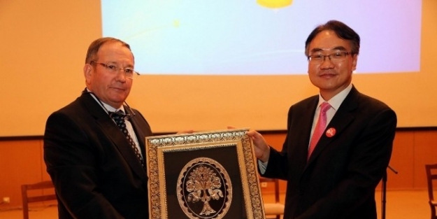 Cumhuriyet Üniversitesi’nde Kore Kültür Günleri Düzenlendi