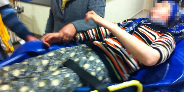 İntihar eden kızını son anda kurtardı