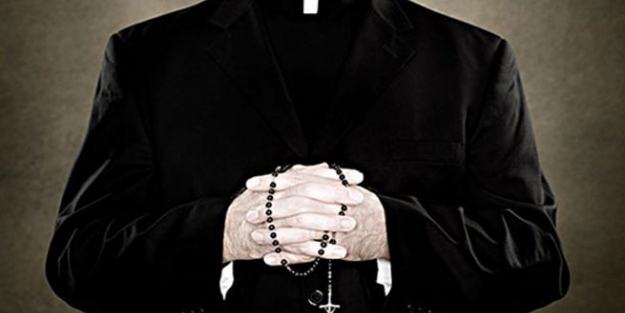 Papazlar seks skandalına karıştı!